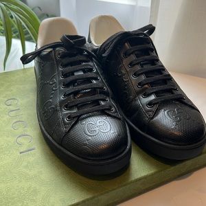 GUCCI Men’s ace embossed sneaker